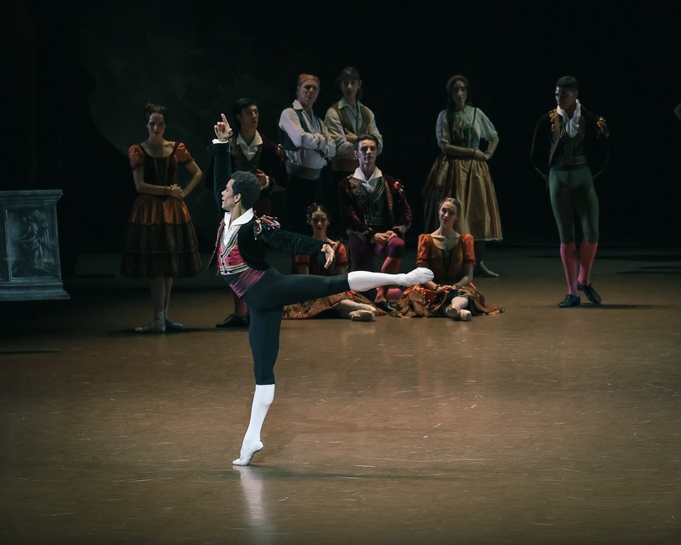 Jack Gasztowtt Don Quichotte Opéra de Paris Ballet